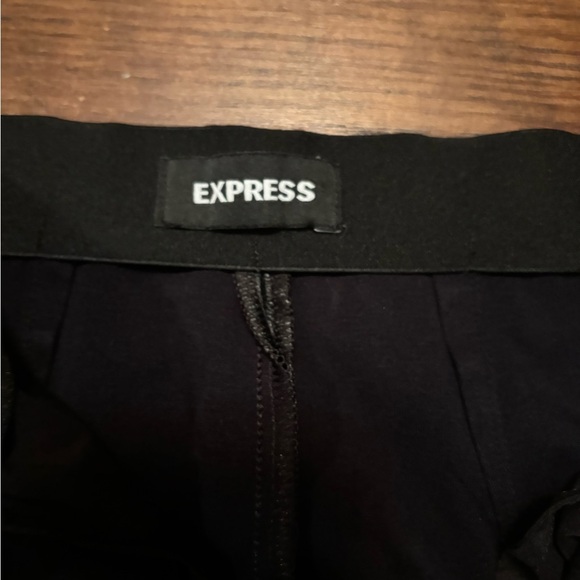 Express Black Faux Leather High Waist Ankle Pants. Size 00 - Picture 3 of 5